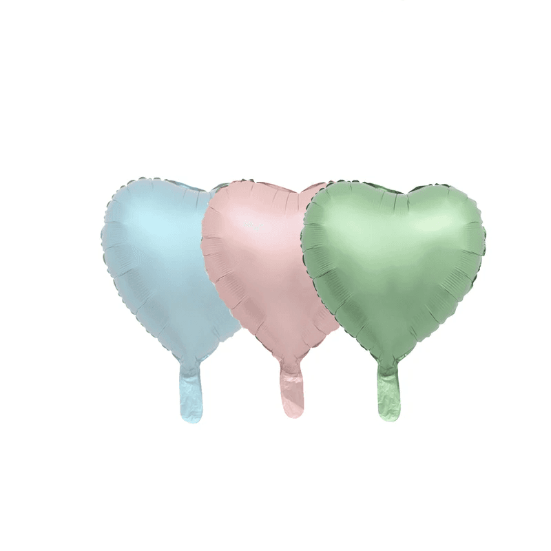 Ballon anniversaire - here is a dreamy ecommerce product name in french with a maximum of three words:coeurs étoilés bleus