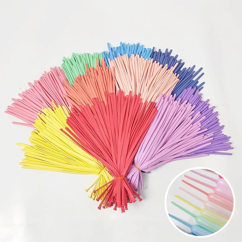 Ballon anniversaire – lot de 100 ballons longs macaron